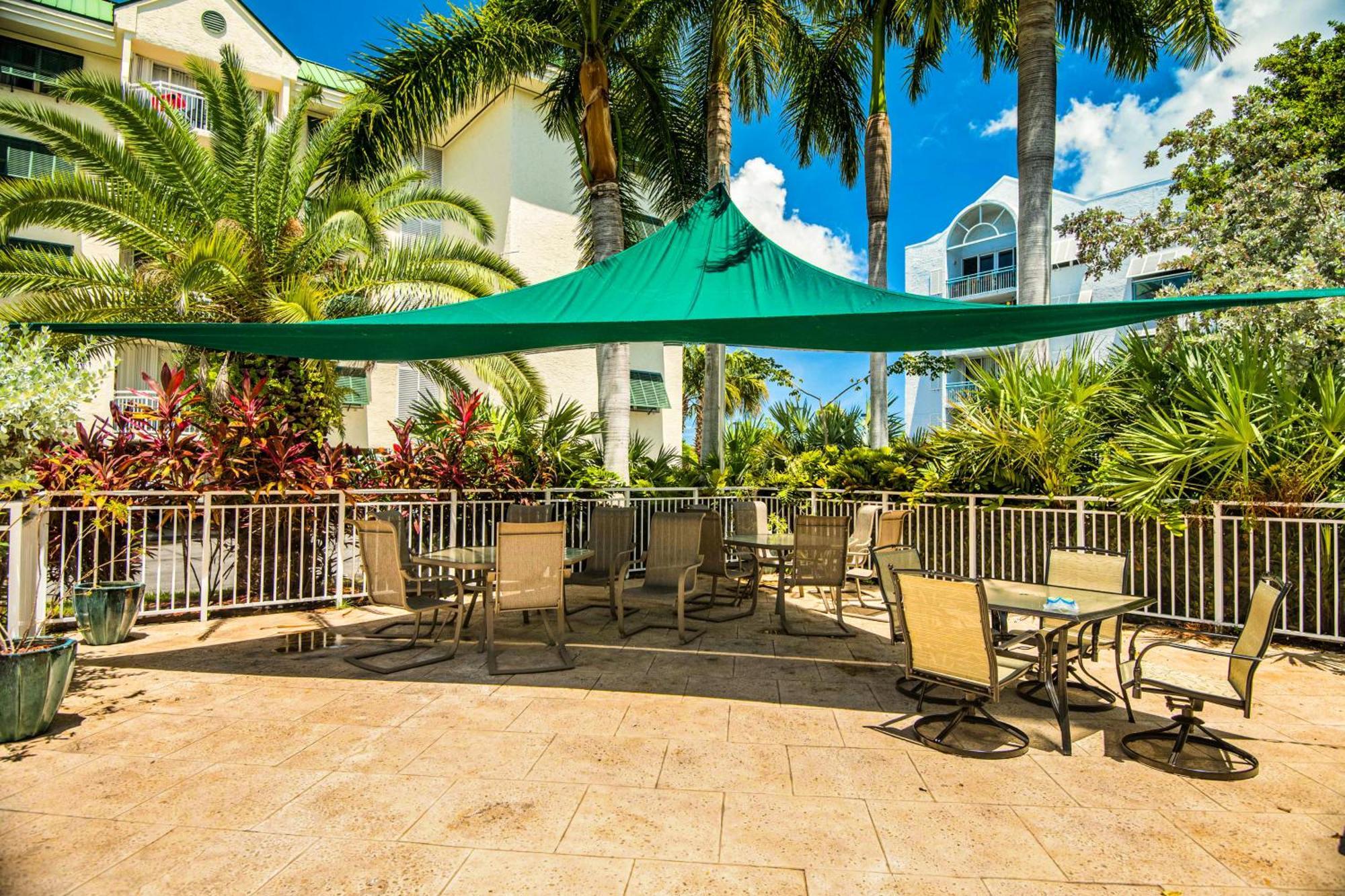 Sunrise Suites Barbados Suite #204 基韋斯特 外观 照片